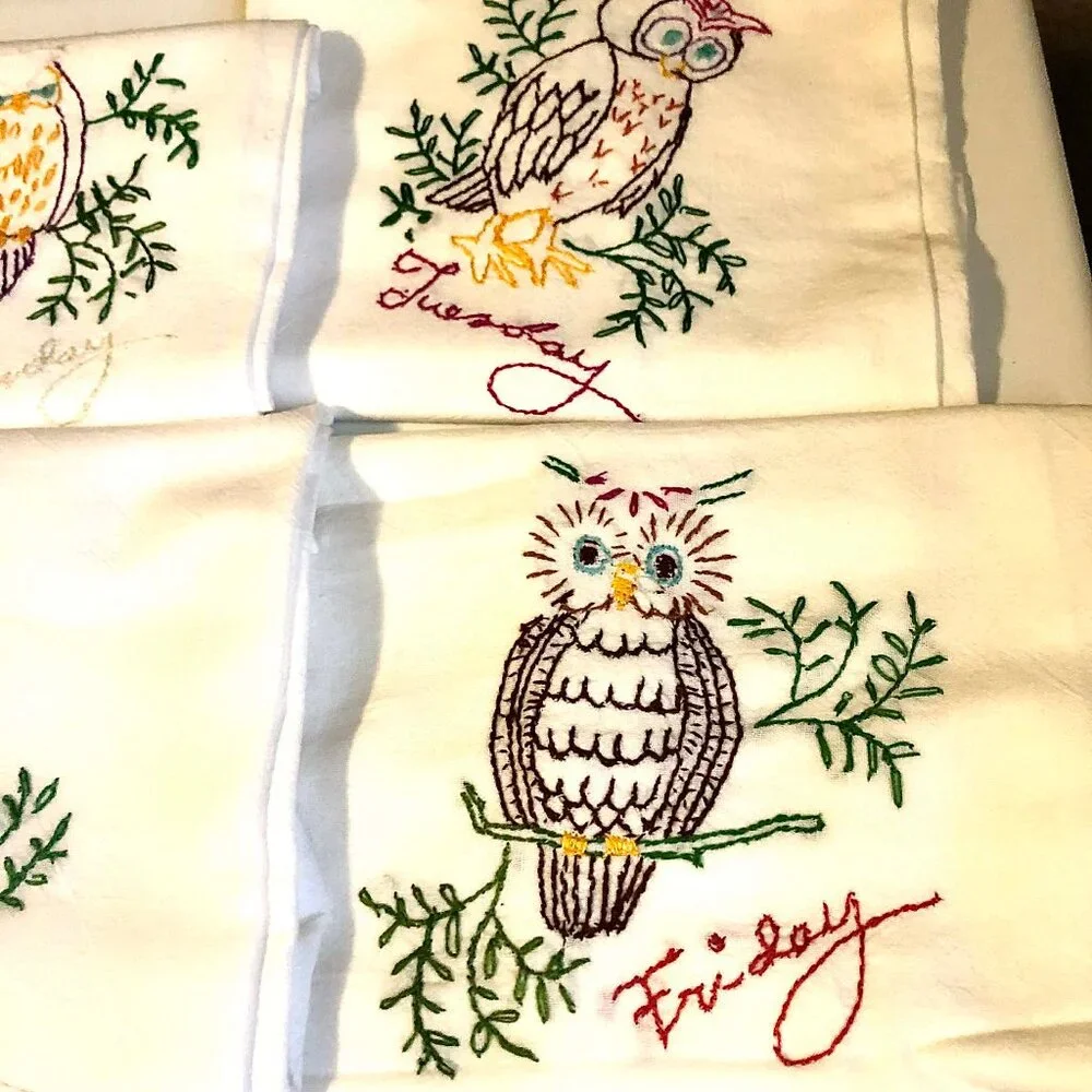 Set 7 Vintage 1970s Collectible Embroidered Tea Towels Owls Days Of The Week